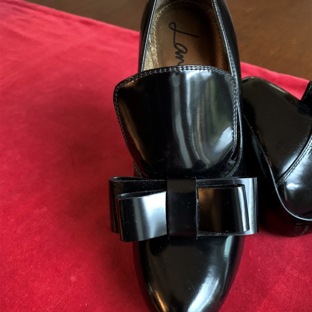 LANVIN BLACK PATENT HEELS BOOTIES LOAFERS 37 or 7 - Picture 2 of 8